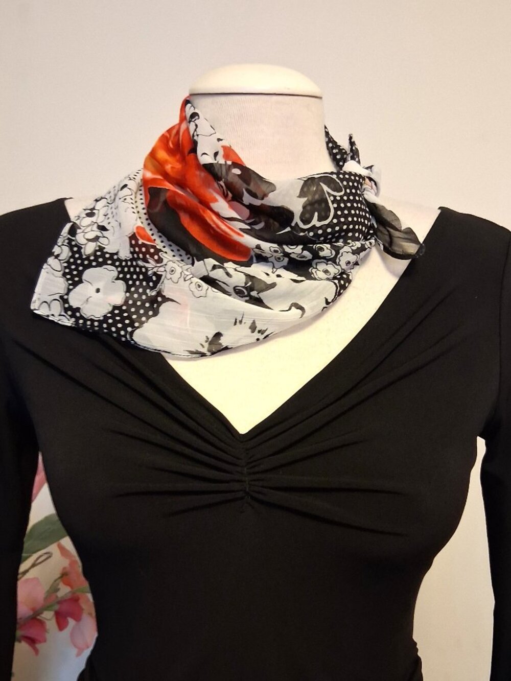 Vintage Square Scarf Medium Floral Print Neck Wrap Scarves White Red Black